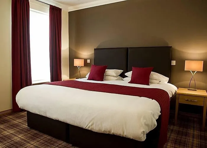 Somerton House Hotel